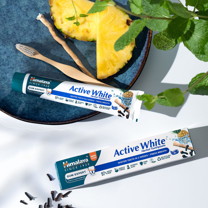 Himalaya Gum Expert Kräuterzahnpasta - Active White Frischgel - 75 ml