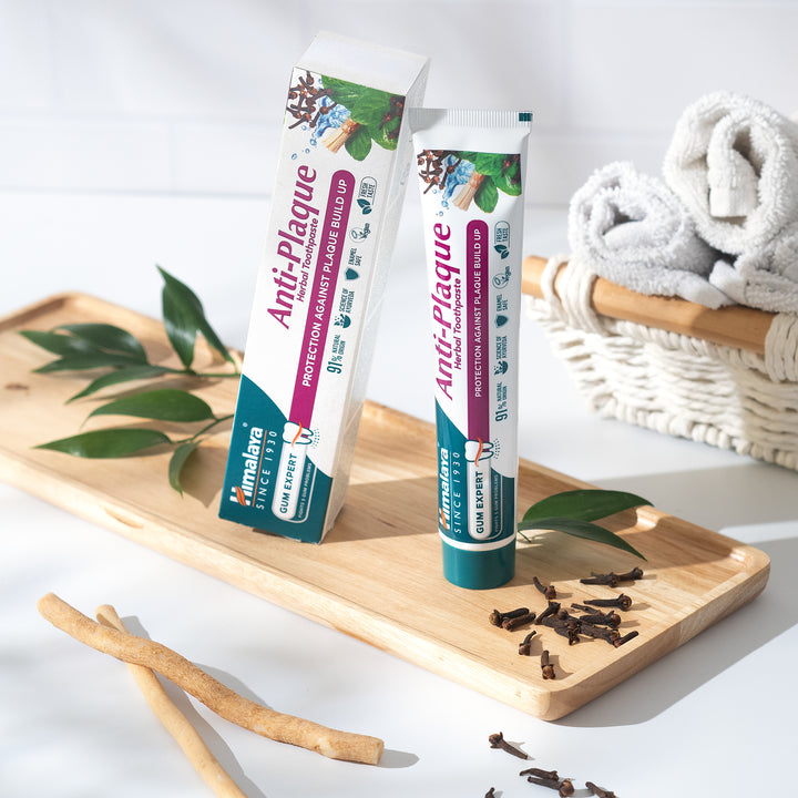 Himalaya Gum Expert Anti-Plaque Kräuterzahnpasta - 75 ml