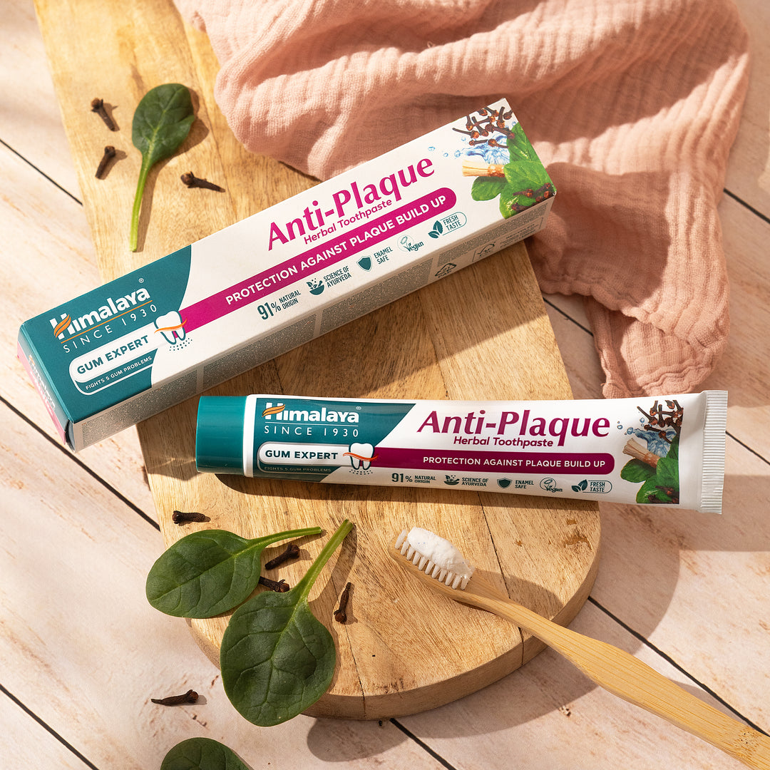 Himalaya Gum Expert Anti-Plaque Kräuterzahnpasta - 75 ml