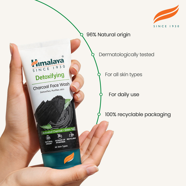Himalaya Detoxifying Gesichtsreiniger mit Aktivkohle &amp; Grüntee - 150 ml